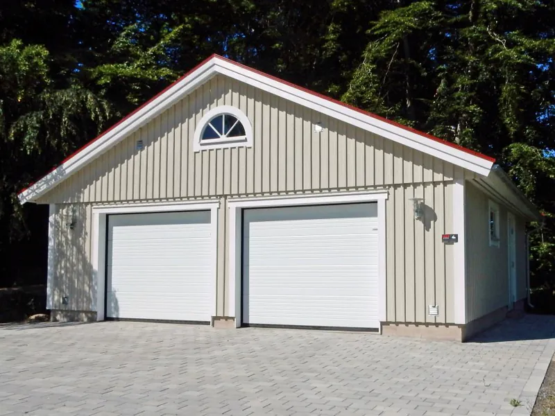 Färdigställt dubbelgarage G 80 från Björklidens