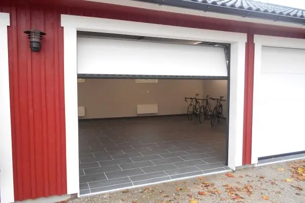 I våra portar ingår portautomatik.